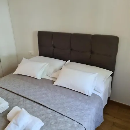 Aquamarine Apartament *
